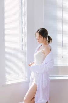 老公看我和别人发的关系好开心
